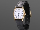 SÅLD - Cartier Tortue Dauphine 18K gult guld, 28mm