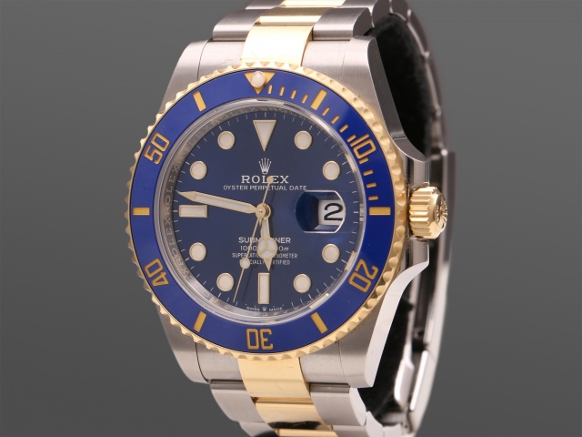 SÅLD - Rolex Submariner Guld/Stål Blå 126613LB, Svensksåld 2022
