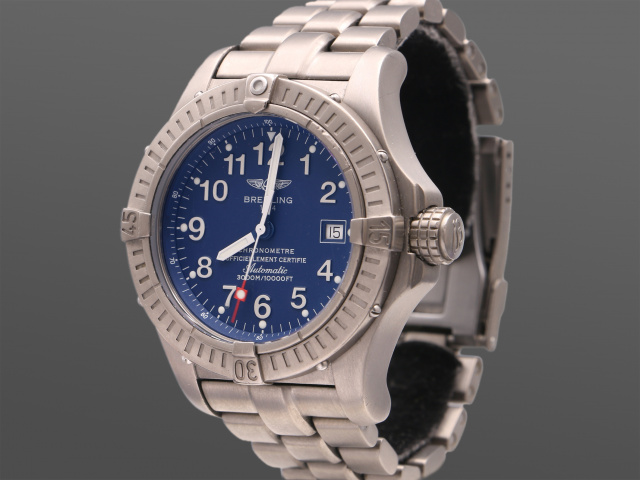 SÅLD - Breitling Avenger Seawolf 3000M Titan 44mm, 2003, Komplett service 2022