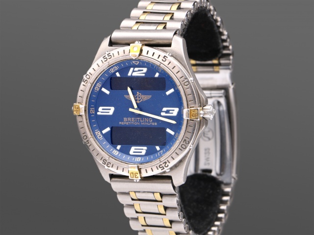 SÅLD - Breitling Aerospace Titan/Guld