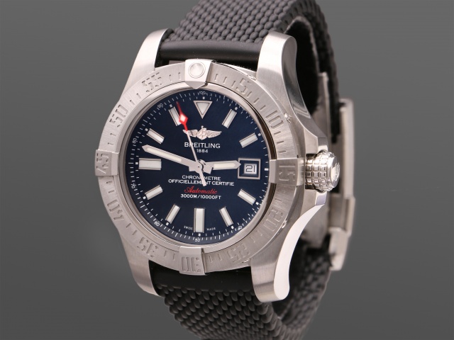 SÅLD - Breitling Avenger II Seawolf, nyskick, Full set 2018