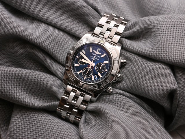 Breitling chronomat on sale black eye blue