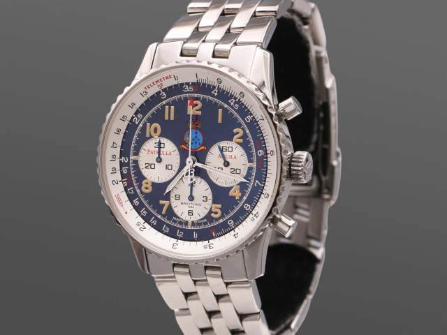 Breitling Navitimer 92 Patrulla Aguila Limited Edition, Mint condition, Full set