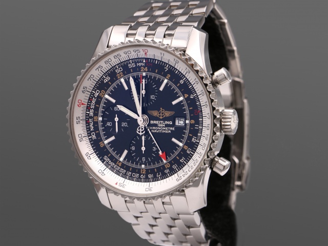 SÅLD - Breitling Navitimer World 
