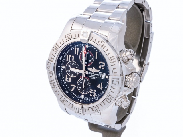 SÅLD - Breitling Super Avenger II Chrono