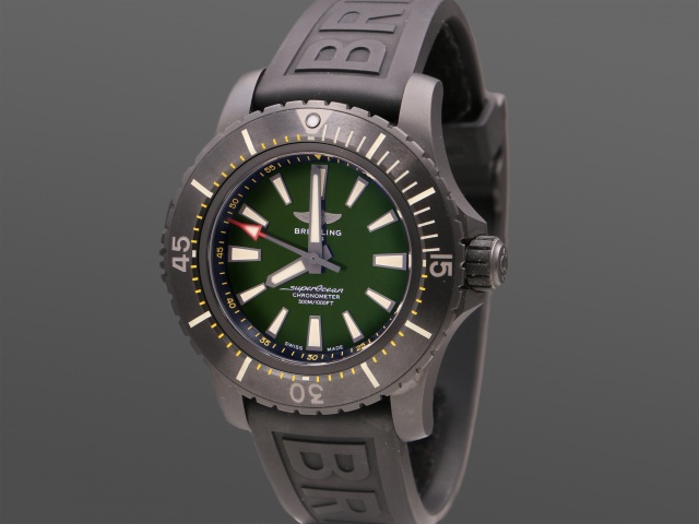 SÅLD - Breitling Superocean Automatic 48 Titan DLC, Grön - Nyskick, Full set SE 2021