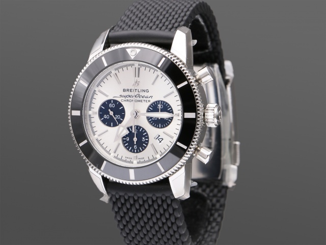 SÅLD - Breitling Superocean Heritage B01 44 - Ny, svensksåld