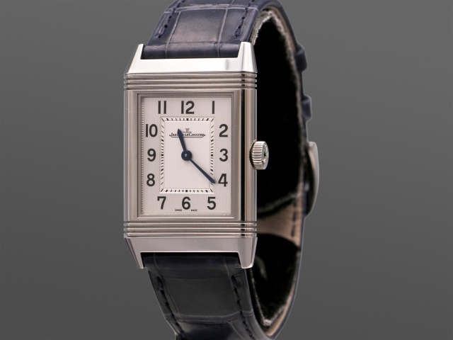 SÅLD - Jaeger-LeCoultre Reverso Classic Medium, Mint, Full set 2025