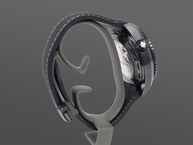 SÅLD - Omega Planet Ocean 600M Deep Black (Ceramic) GMT Co-Axial Master Chronometer