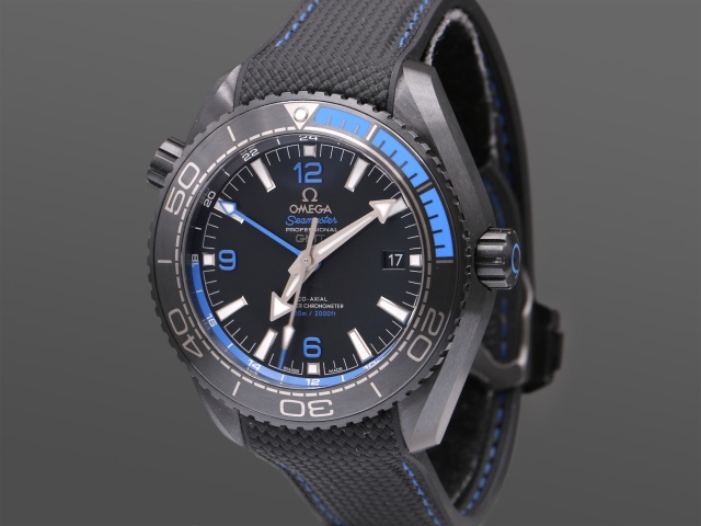 SÅLD - Omega Planet Ocean 600M Deep Black (Ceramic) GMT Co-Axial Master Chronometer