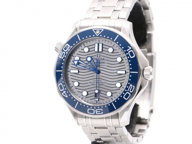 SÅLD - Omega Seamaster Diver 300 M 42mm Co-Axial Master, Grå -Full set 2018