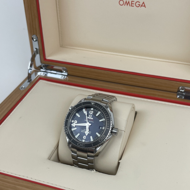 SÅLD - Omega Planet Ocean 42mm Keramisk, cal. 8500, Full set SE 2017
