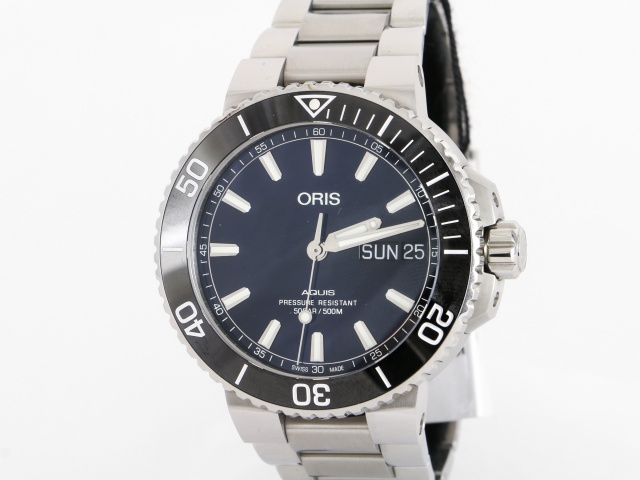 SÅLD - Oris Aquis Big Day Date 45,5mm