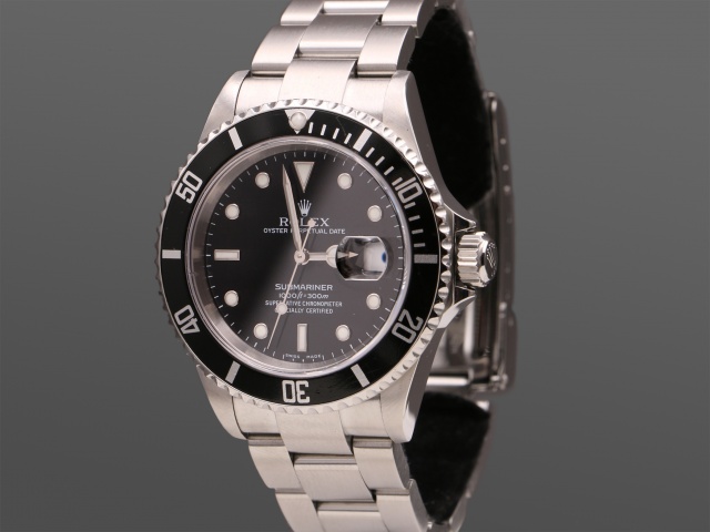 SÅLD - Rolex Submariner Date 16610, Nyservad